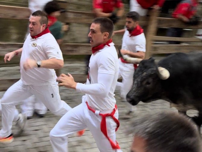 OCTAVO Y ÚLTIMO ENCIERRO DE SAN FERMÍN 2024 - MIURA