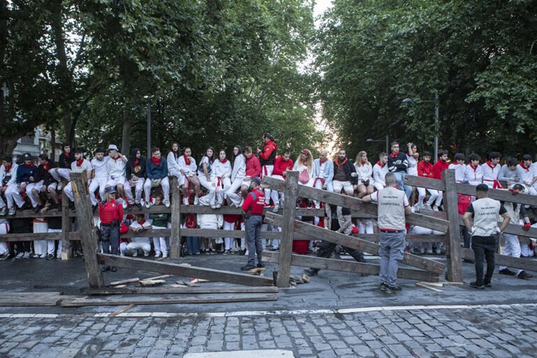 La Mesa del Encierro de Pamplona estudiará colocar vallado ciego en Telefónica