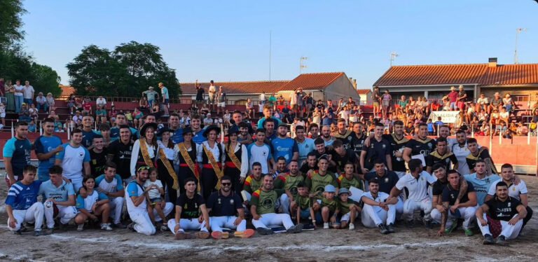 Los Furtivos se llevan el Concurso de Roscaderos de Quinto marcado por la bravura de las vacas de Marcén