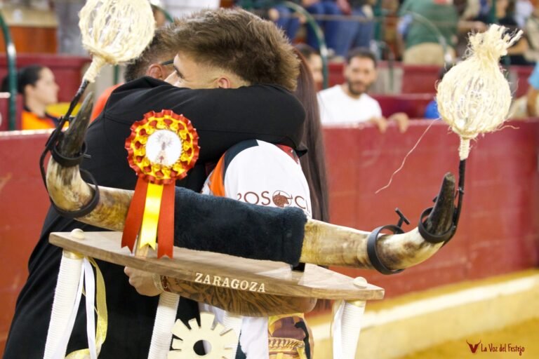 Saúl Pardo revienta La Misericordia y alcanza la gloria en el Concurso de Recortes con Toros de Fuego